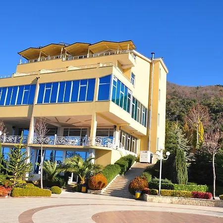 Dajti Park Resort 4*